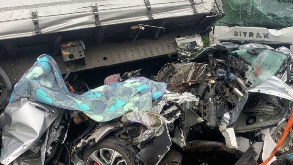 Число погибших в ДТП на трассе "Екатеринбург — Тюмень" выросло до пяти